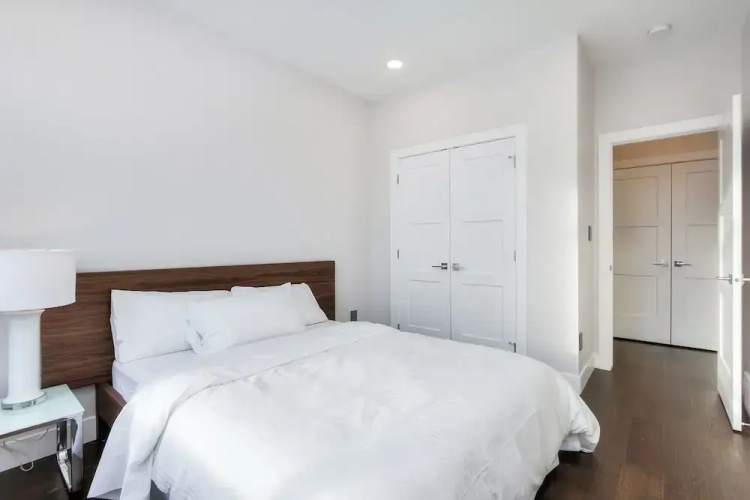 New Luxury Townhome 27