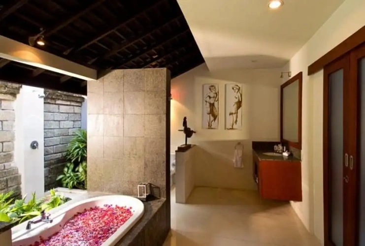 3 Bedrooms Villa