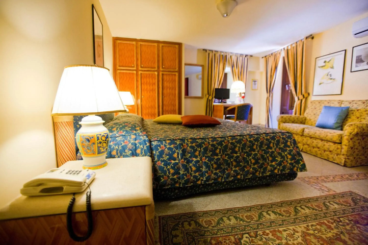 Hotel Elimo