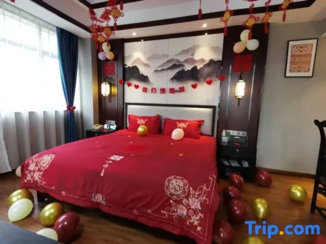 2 Bedrooms Suite