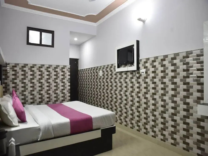 Hotel Vijay International