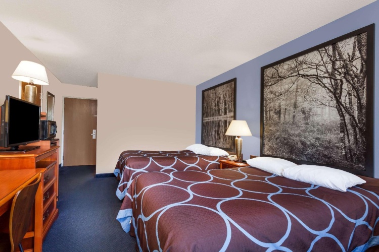Quadruple Suite