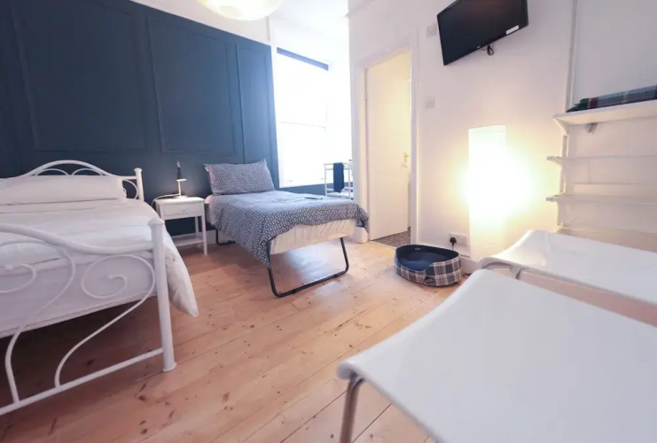 Carrick Rooms