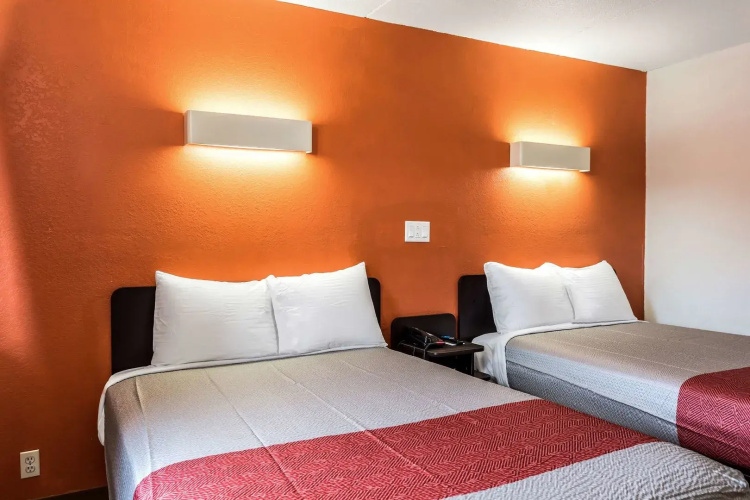 Motel 6 Evansville
