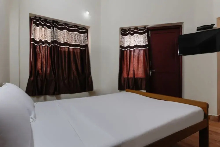 Spot On 29391 Agp Home Stay