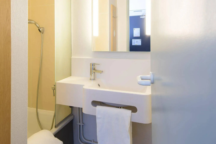 B&B HOTEL Bordeaux Lormont