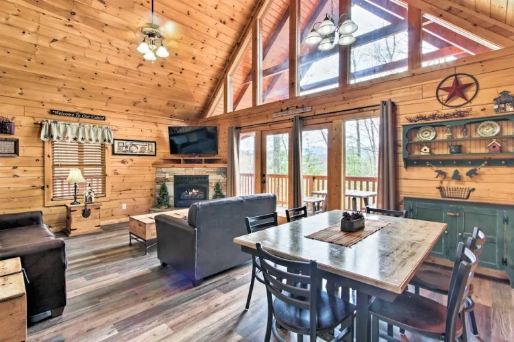 3 Bedrooms Cottage with balcony