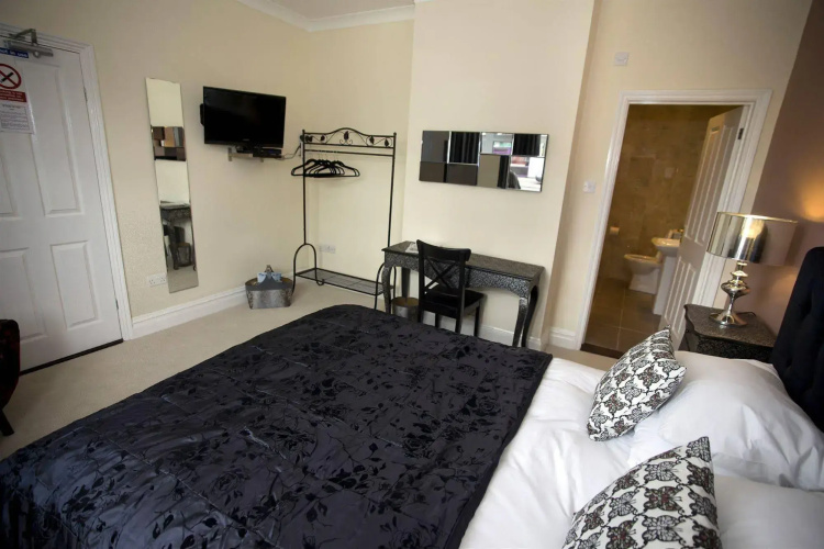 Innocence Rooms East