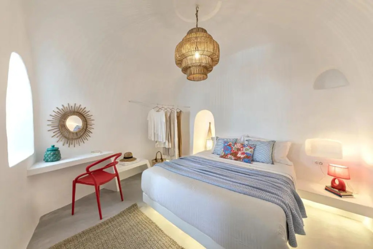 White Cave by Caldera Houses