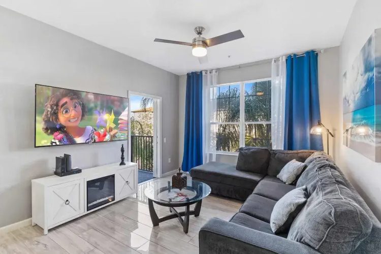 4102 Breakview Drive #304