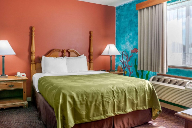 Quadruple Suite
