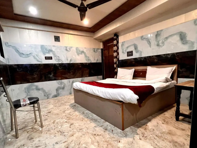 Hotel Raghunandan Inn