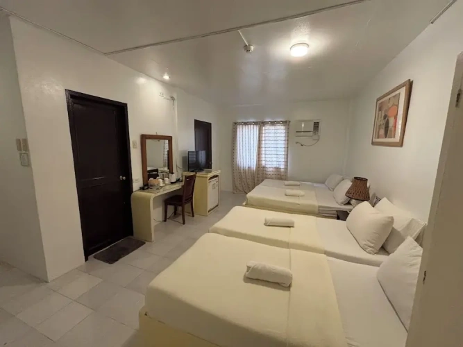 Deluxe Triple room with balcony