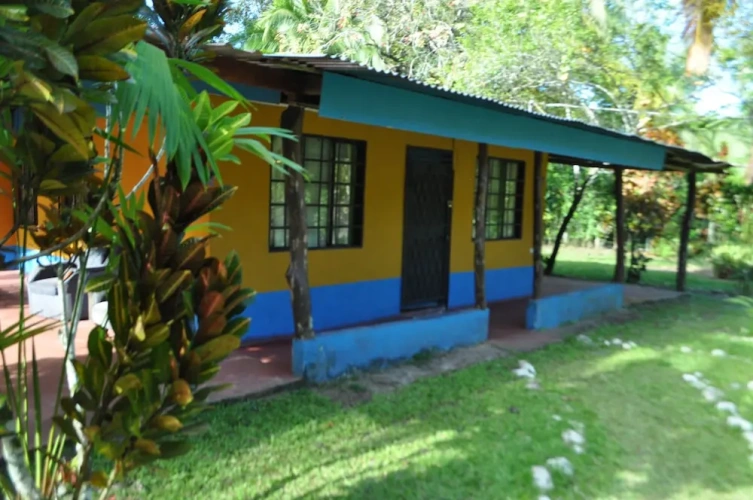3 Bedrooms Cottage