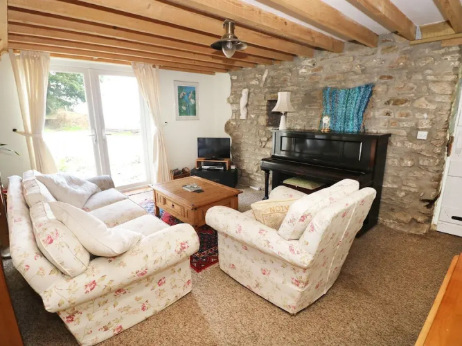 Morfa Isaf Cottage