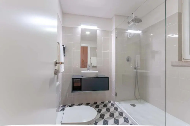 NLC Rooms & Suites