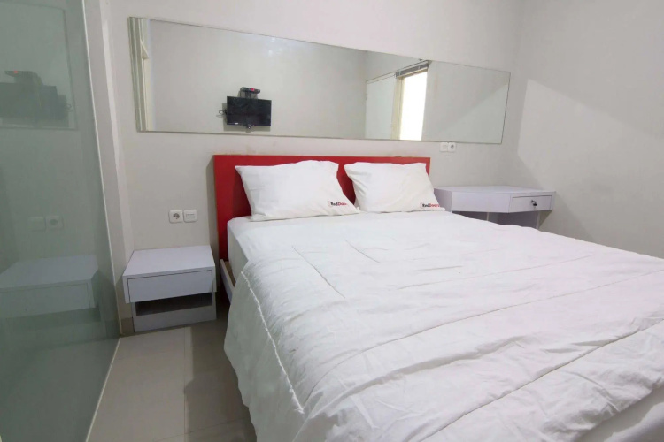 RedDoorz Diponegoro