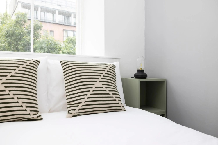 ALTIDO Glamorous1-bed flat overlooking Grassmarket