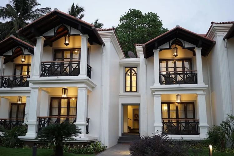 Luxury Double room with pool view