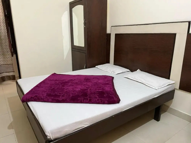 Goroomgo Blessing Inn Jalandhar