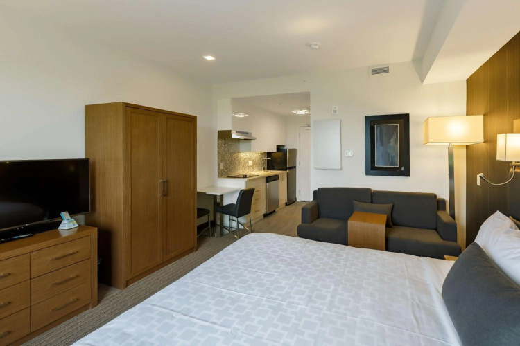 Executive Residency by Best Western Calgary City View North photo 8