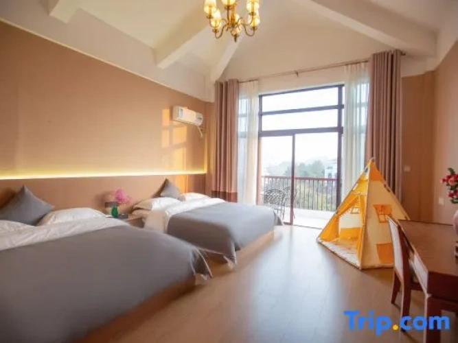 Tent with balcony