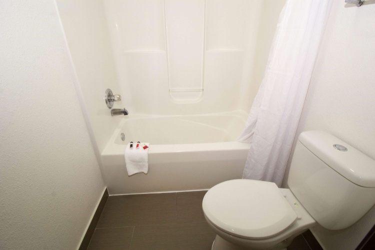 Super 8 by Wyndham Chicago O'Hare Airport photo 8