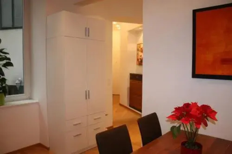 Opera Studio Apartment