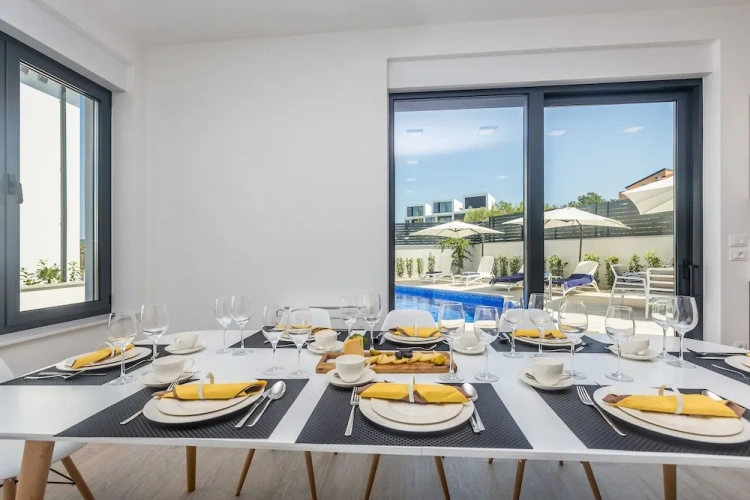 4 Bedrooms Luxury Villa with sea view