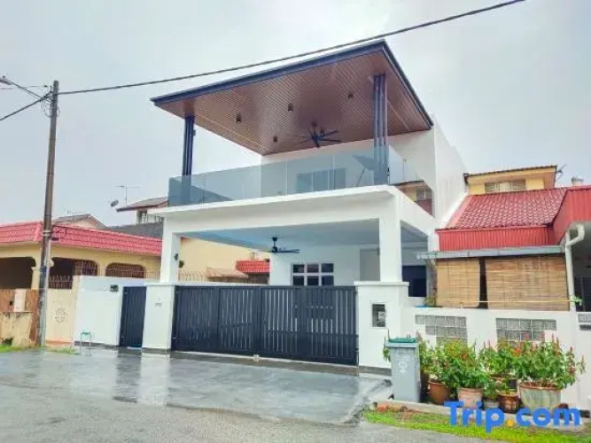 UjongPasir ModenHouse - Karaok/MsgChair/ArcadeGame