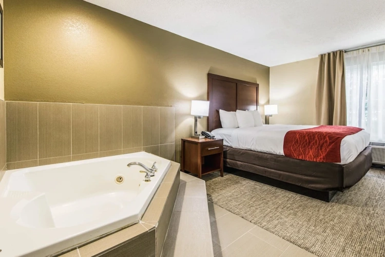 Standard Double Suite