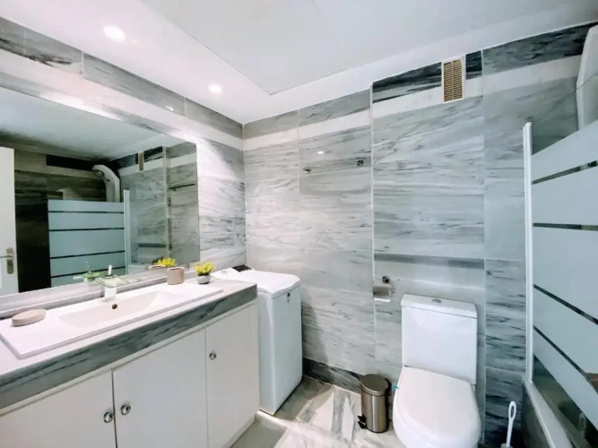 2 Bedrooms Apartment