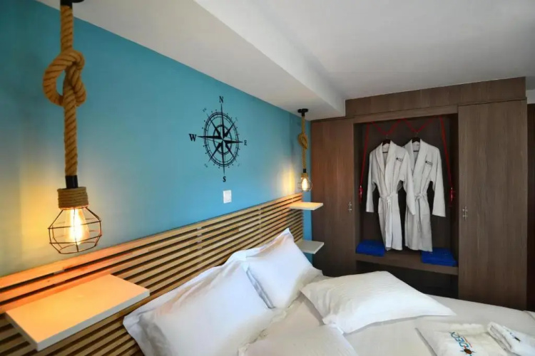 Deck2 Syros Premium Apartments