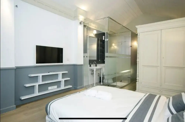 Stylish Triplex House Balat