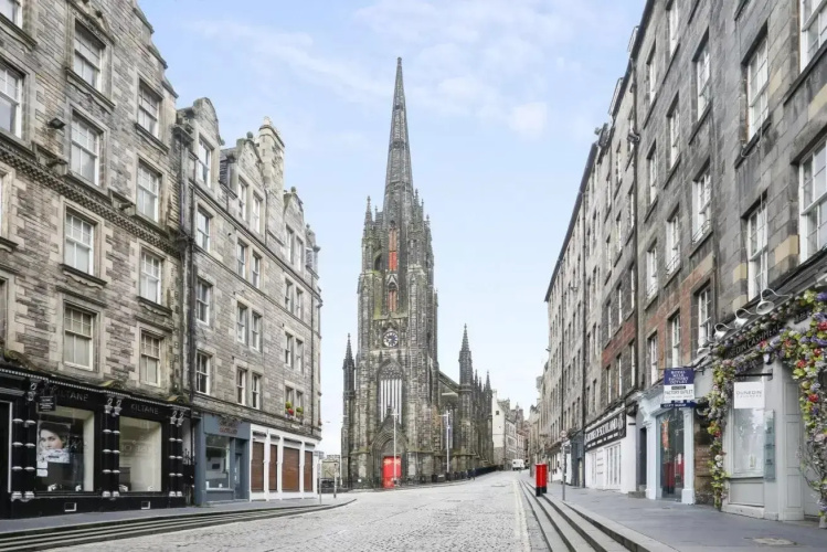 ALTIDO 2-BR Apt directly next to Edinburgh Castle