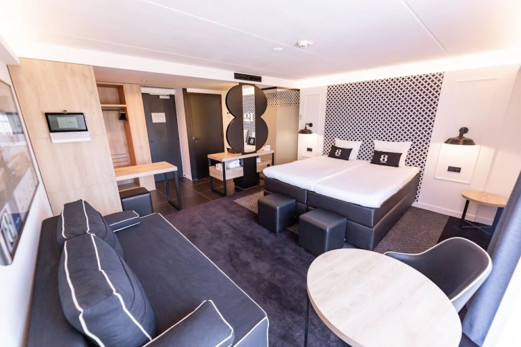 Deluxe Double Suite