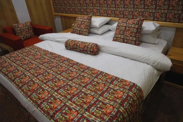 Deluxe Quadruple room
