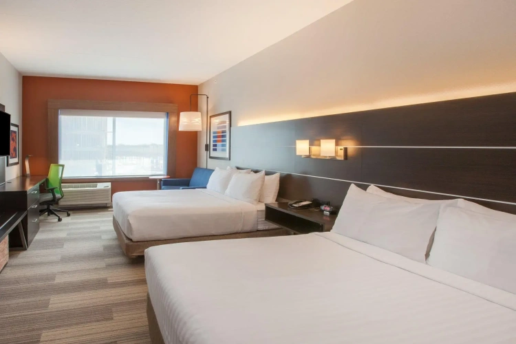 Quadruple Suite
