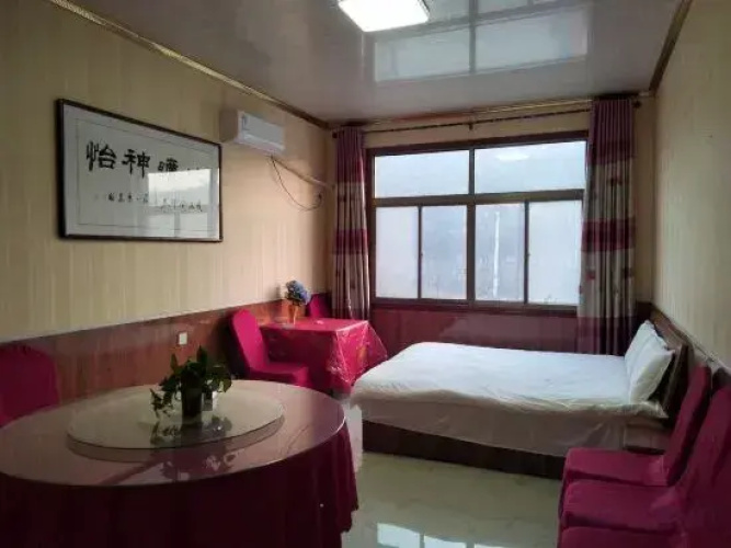 Jingji Private House Cai B&B
