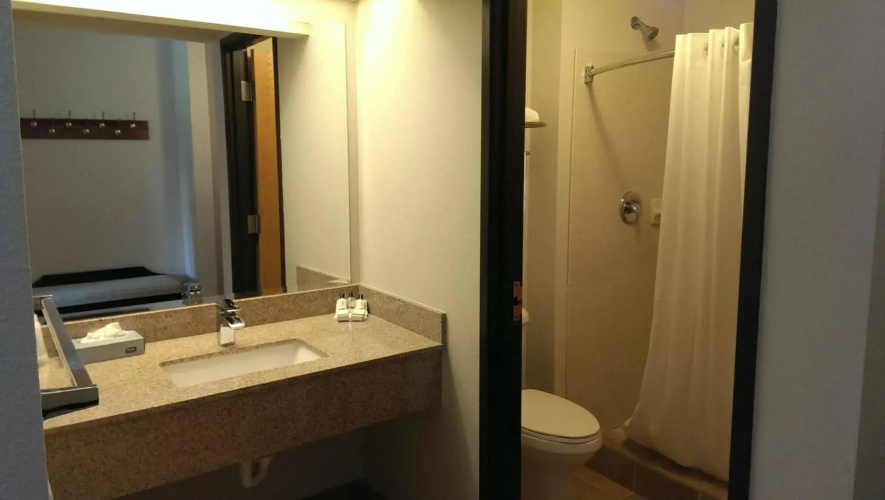 Izatys Resort