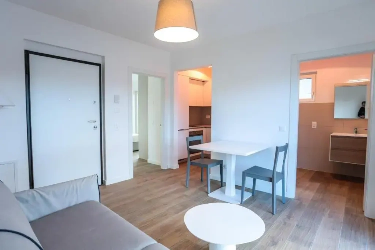 Apartment with land view