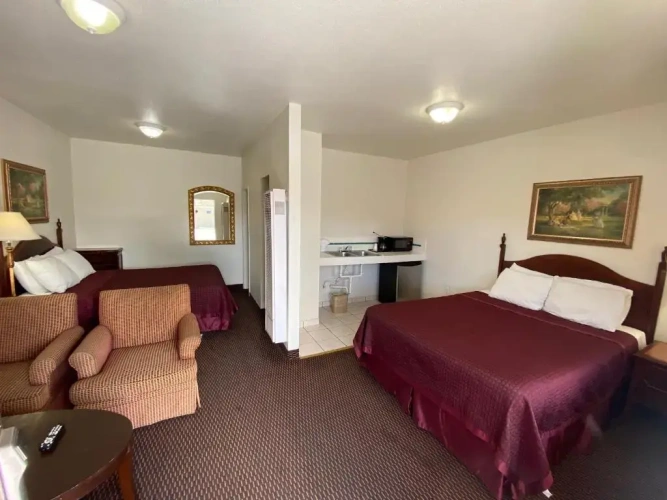Standard Quadruple room