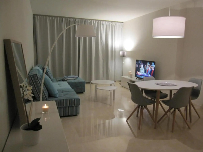 2152-Modern apt with private beach