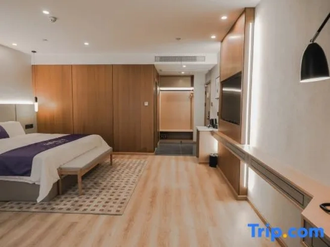 Standard Double room with river view