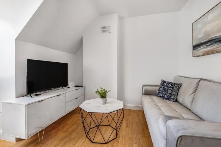 NEW Stunning & Stylish 2BD Flat Paignton Devon