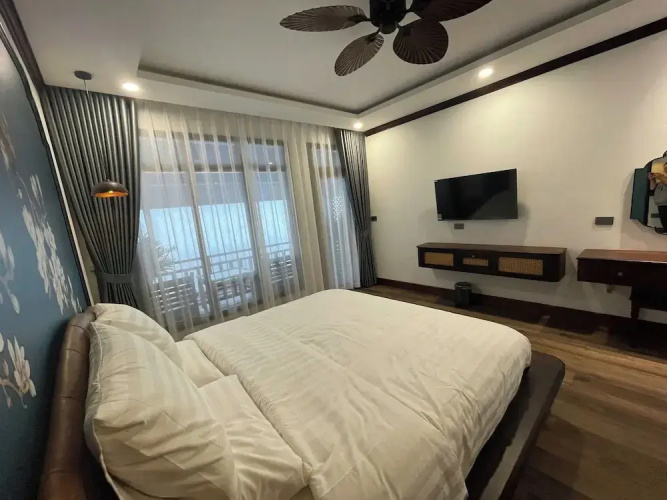 Dream 1985 Hotel