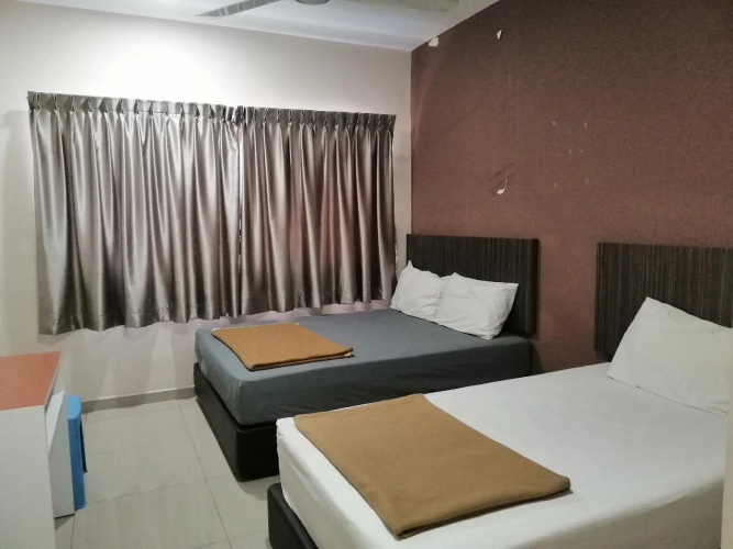 OYO 89985 Js Hotel