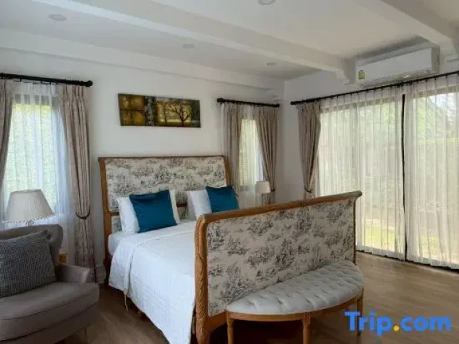 Twin Villa