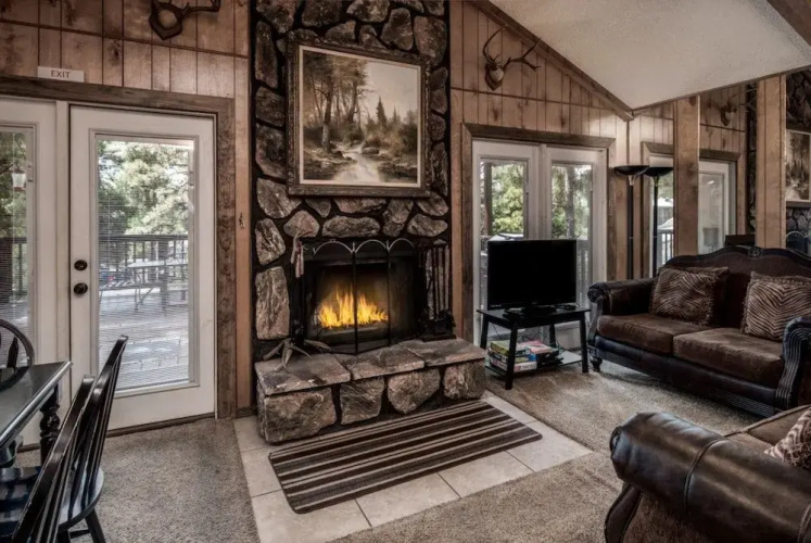 Chalmers - Three Bedroom Cabin
