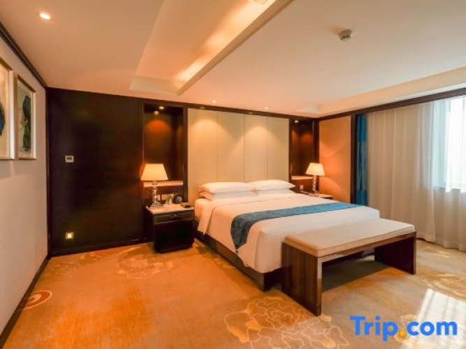 Deluxe Double Suite